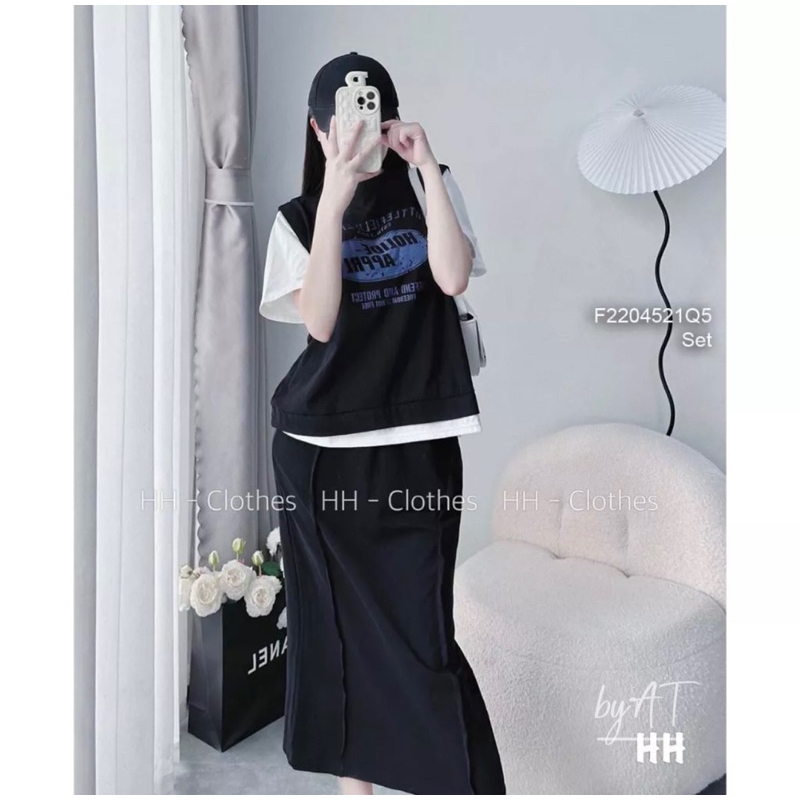 Set áo phông phối tay trắng kèm chân váy midi