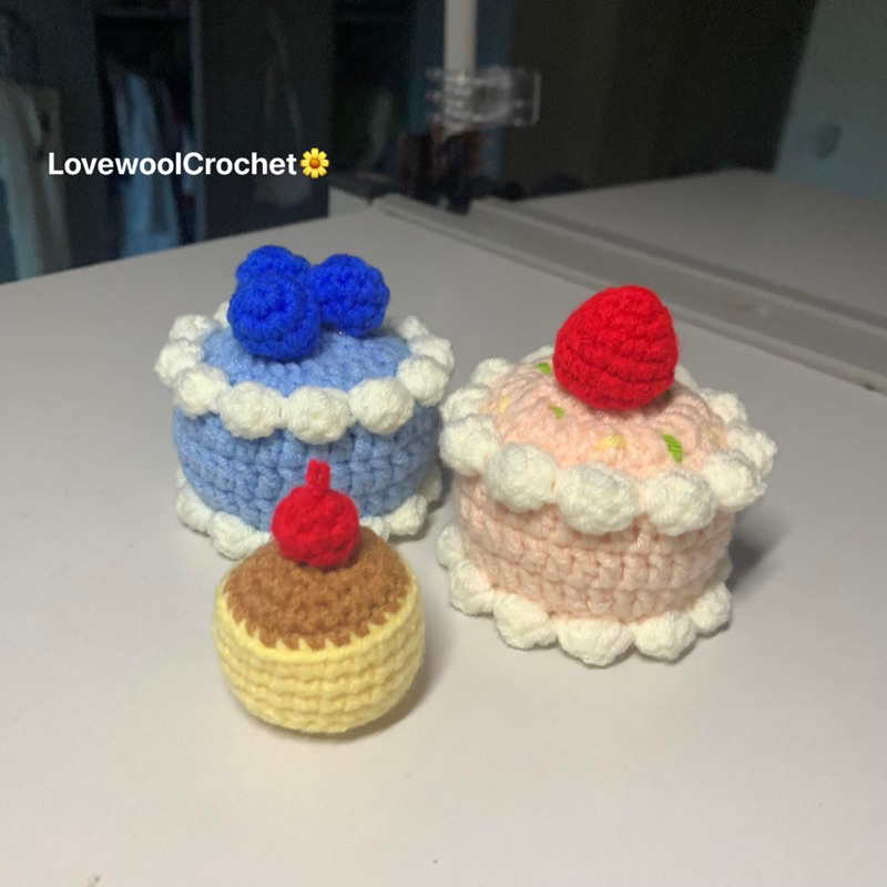Crochet🎂 Bánh kem mini bằng len HandMade làm quà tặng sinh nhật, móc khoá…