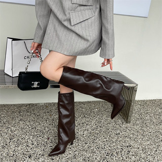 BOOTS CỔ CAO MŨI NHỌN GÓT NHỌN HOTHIT (Sẵn nâu: 36,38)