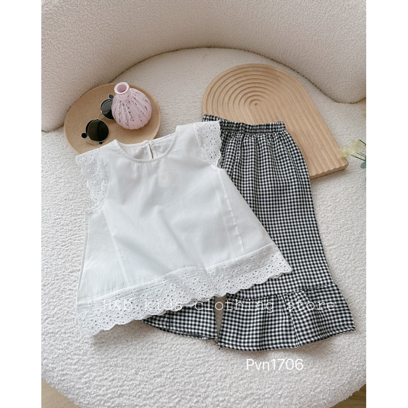 BG363- BỘ ÁO TRẮNG BABYDOLL QUẦN XUÔNG CARO NHỎ HB CHO BÉ