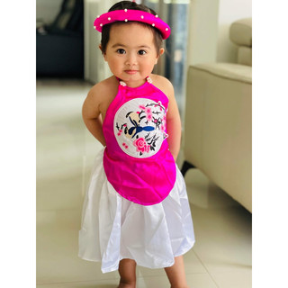 Set yếm đào lụa hàng thiết kế cho bé gái