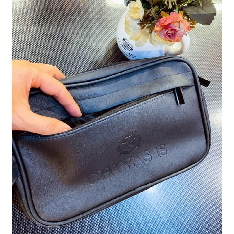 Bóp Da Cầm Tay Phụ Kiện Rượu Chivas 18 Mới 100% Sưu Tầm.