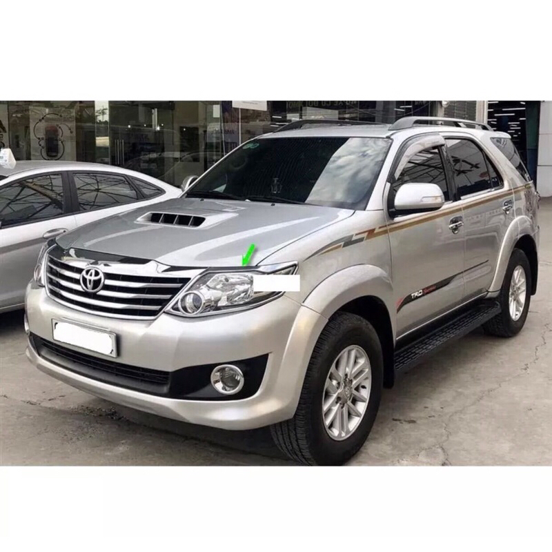 Bộ ốp viền đèn Pha mạ crom xe Toyota Fortuner 2012-2016