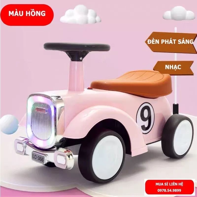 Xe chòi chân Ô tô có đèn và nhạc sôi đông cho bé