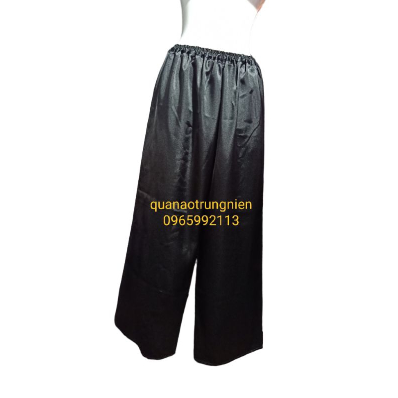 Bộ áo bà ba vải đũi hoa quần lụa đen cho bà già