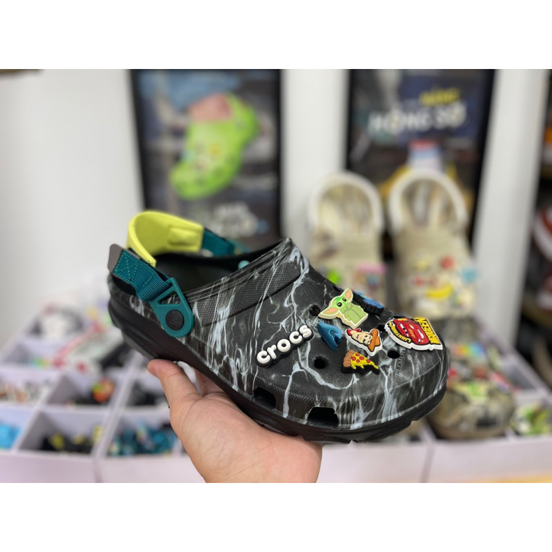 Crocs sục Croslite đúc