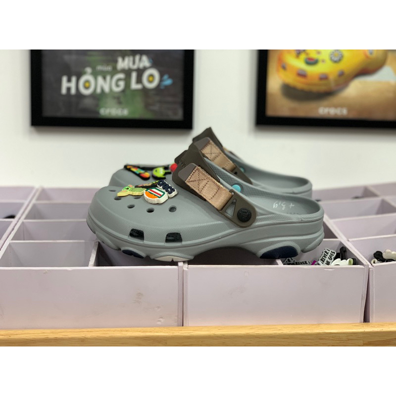 Crocs sục Croslite đúc