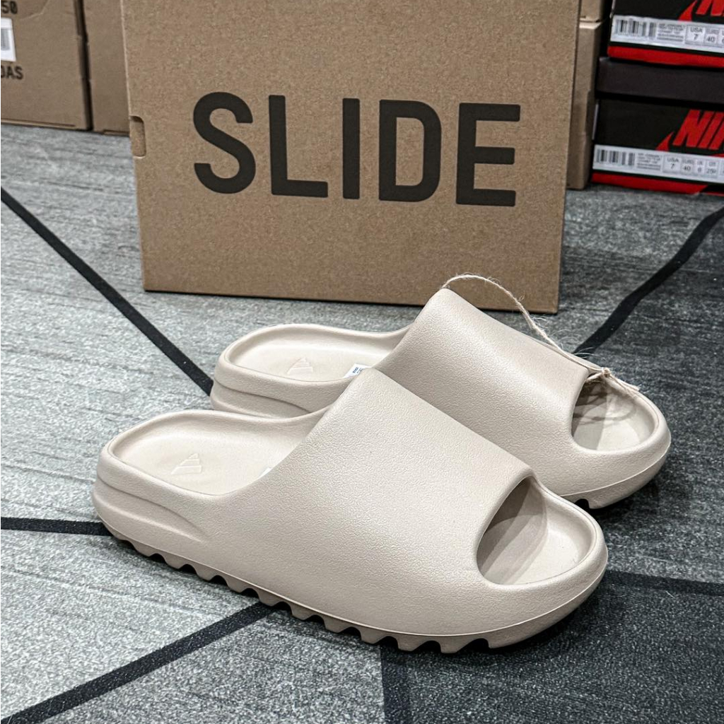 Dép quai ngang Yeezy Slide Vân Nhám chất liệu EVA, Dép bánh mì yz đế cao 5cm Siêu đẹp Full Box. | BigBuy360 - bigbuy360.vn