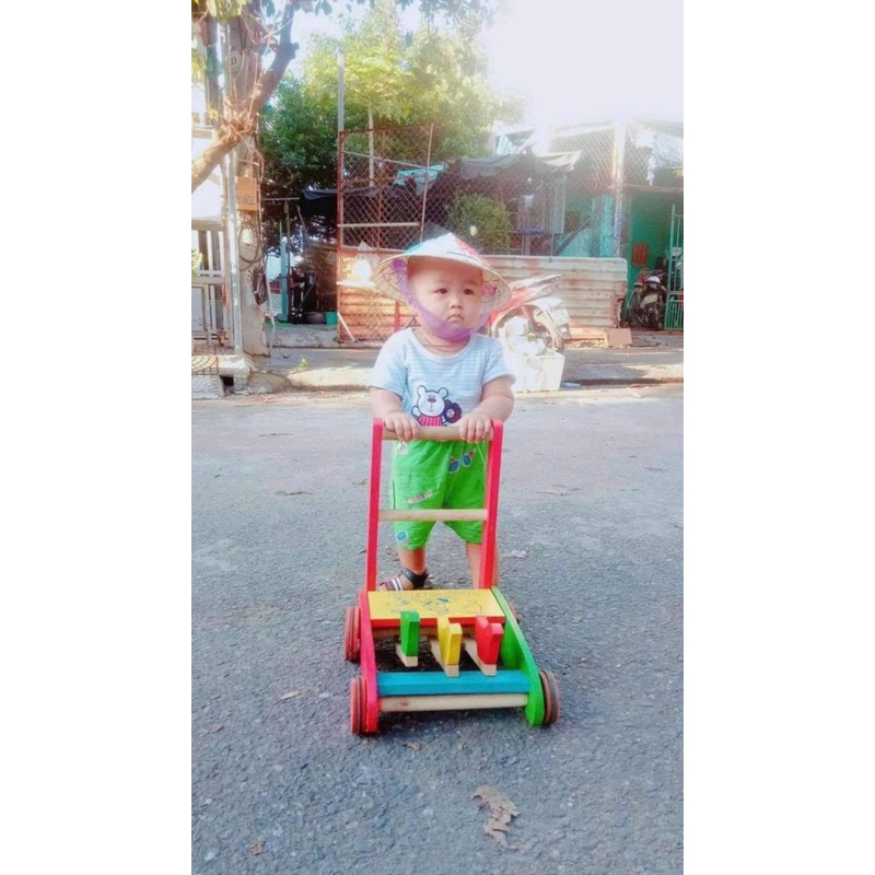 Xe tập đi gỗ hình con gà đáng yêu cho bé trai bé gái