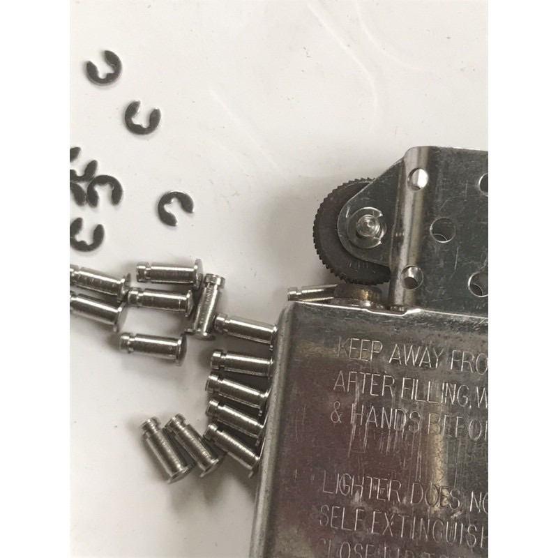 Bánh xe Zippo kèm khoen gài