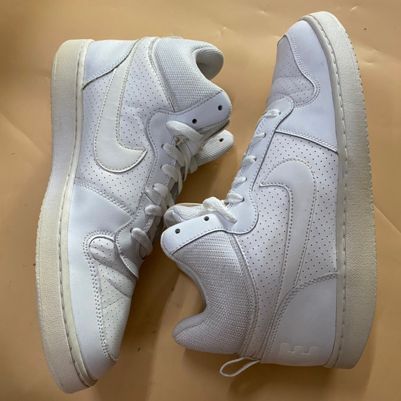 Giày chính hãng đã qua sử dụng