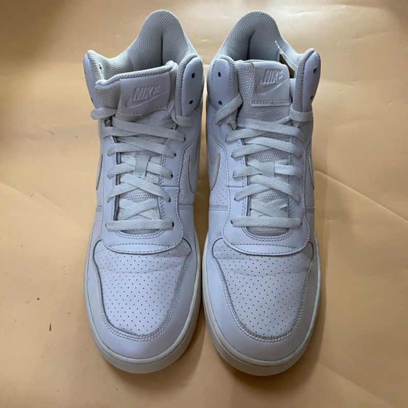 Giày chính hãng đã qua sử dụng