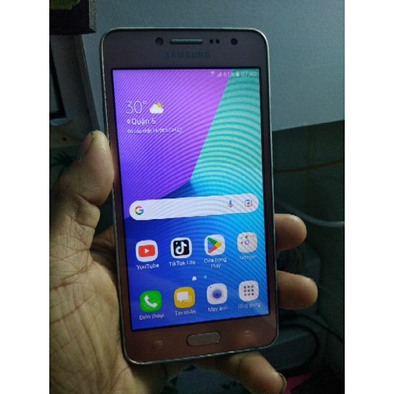 Điện thoại galaxy j2 prime