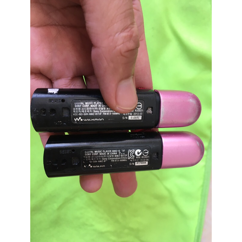 Sony walkman b173f 4g pin cực trâu