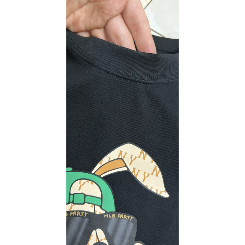 Tee thỏ - Áo Thun MLB New York Yankees Tshirt 3ATSQ0131-50BKS thanh lý