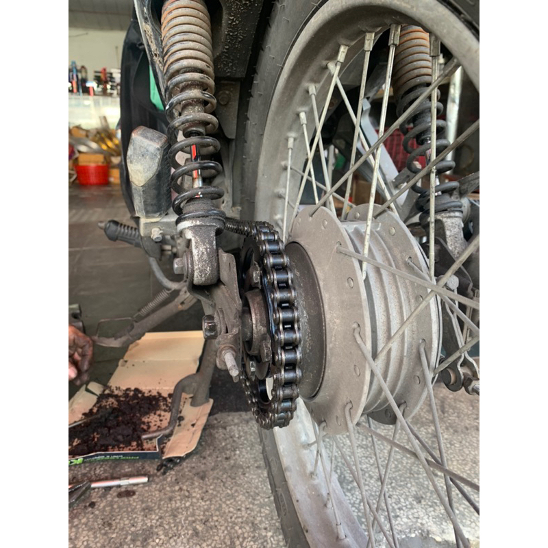 Sên tải cho xe số các loại dài 108L.