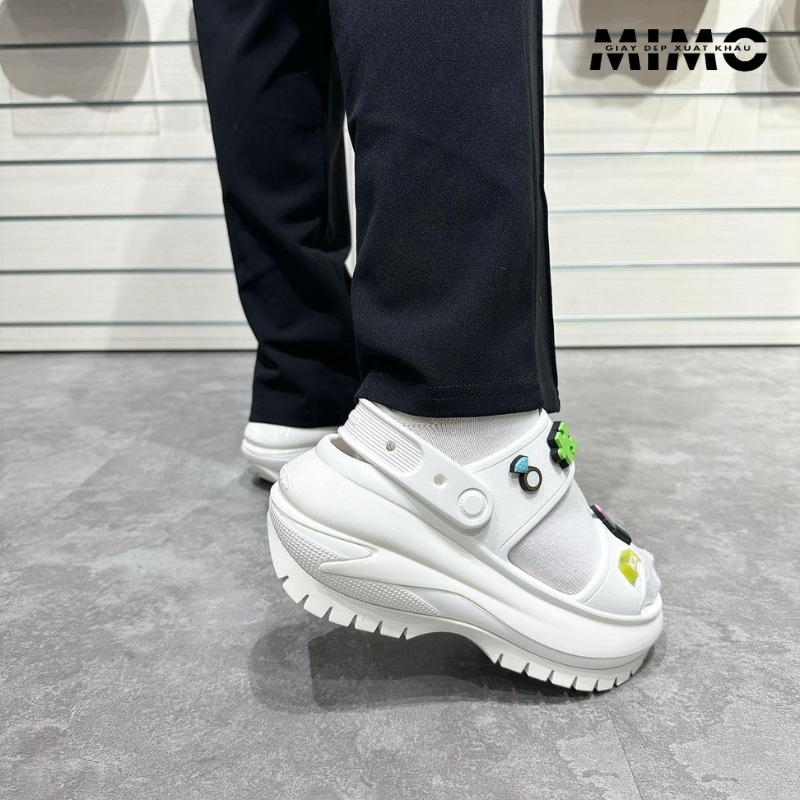 Tặng kèm jibit, Dép Sandal Crush Mega Bóng 8p màu trắng siêu hách dáng cho nữ