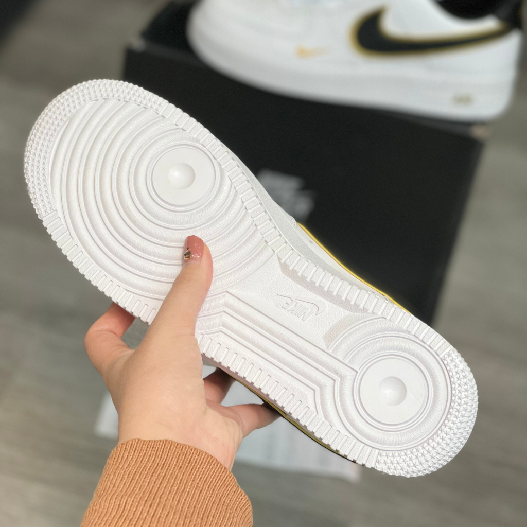 Giày_Nike Air Force 1 vệt đen viền vàng, giày Af1 White Black bản chuẩn đế Air nam nữ full phụ kiện | BigBuy360 - bigbuy360.vn