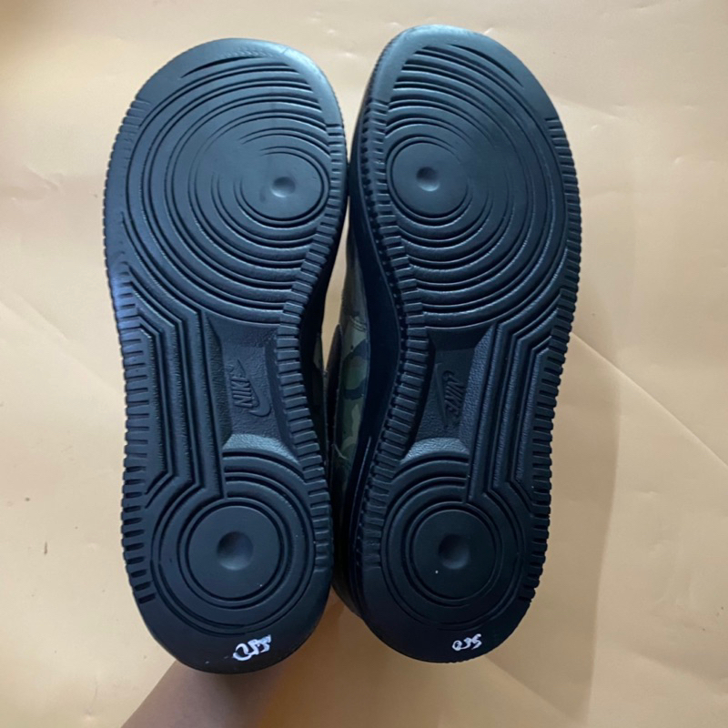 Giày chính hãng đã qua sử dụng