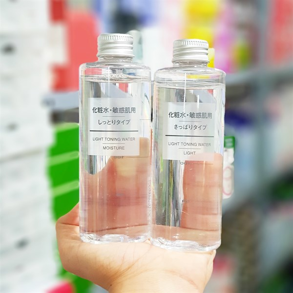 Nước hoa hồng Toner MUJI cân bằng da câp ẩm se khít lỗ chân lông 200ml Nhật chính hãng