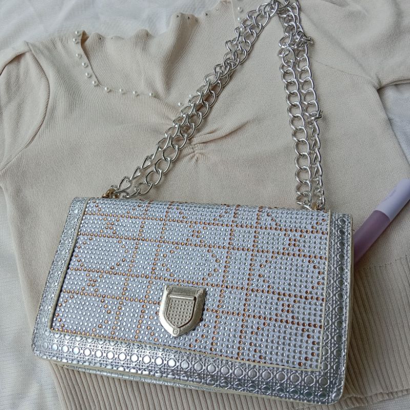 Túi xách đá bạc dây xích bản to lấp la lấp lánh