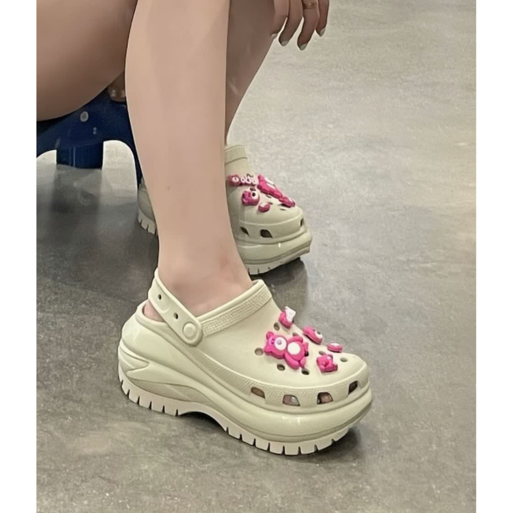 Sục Mega Crush Crocs Charm Lotso Đế Cao 7cm - Hàng Xuất