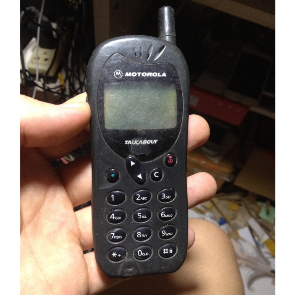 Xác MOTOROLA không có bin, chưa tét gì, bán tù mù anh em nghịch, trưng bày tùy ý