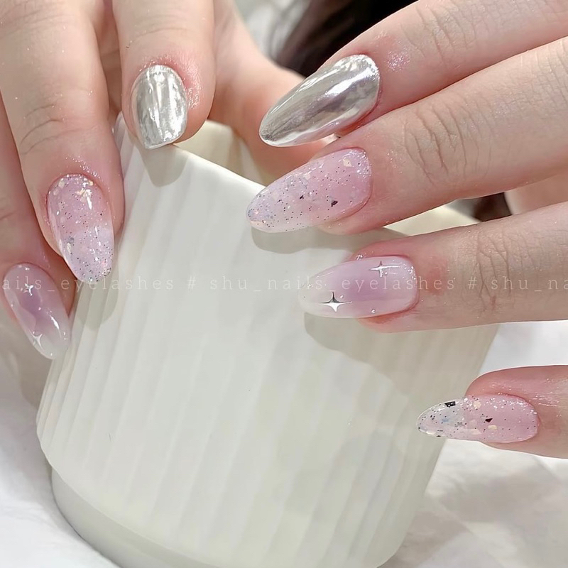 Nailbox nhũ tráng gương