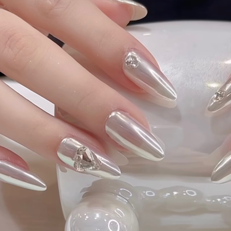 Nailbox nhũ tráng gương