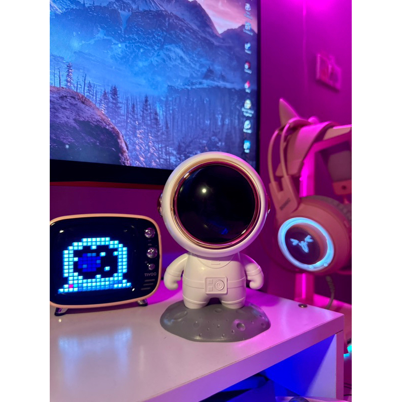 Loa phi hành gia Spaceman Version 2