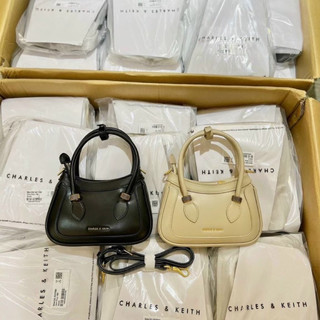 Túi sách Charles & keith sizze 20