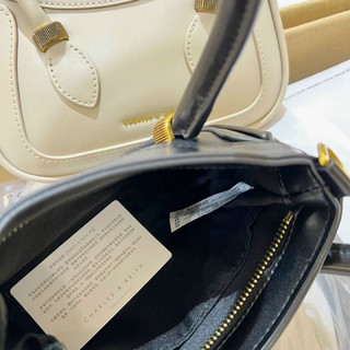 Túi sách Charles & keith sizze 20