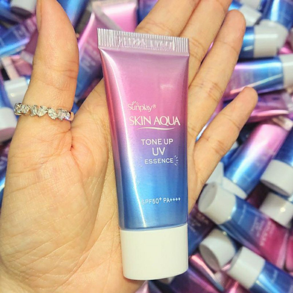 Tinh chất chống nắng hiệu chỉnh sắc da Sunplay Skin Aqua Tone up UV SPF 50+, PA++++- Hàng mẫu 7g