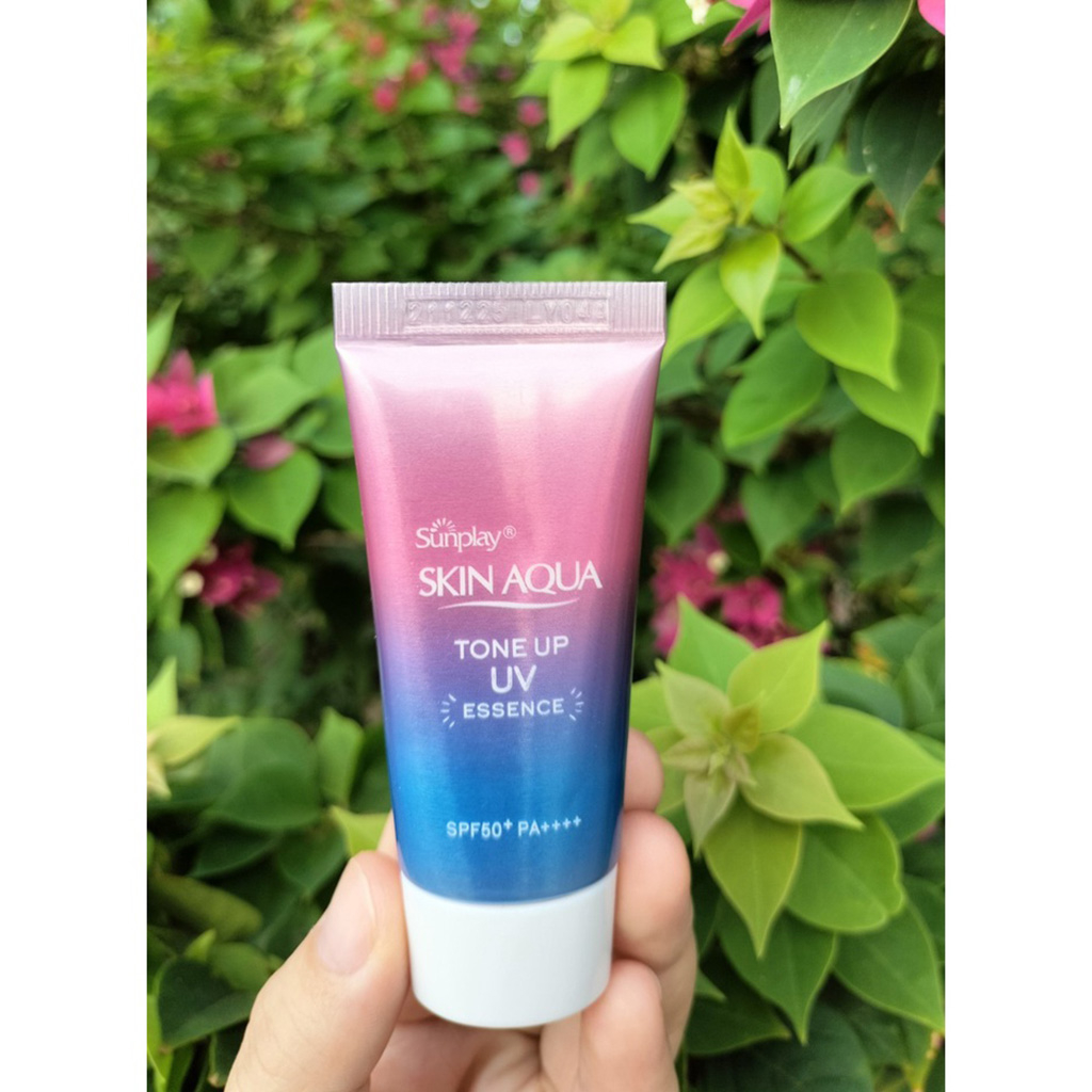 Tinh chất chống nắng hiệu chỉnh sắc da Sunplay Skin Aqua Tone up UV SPF 50+, PA++++- Hàng mẫu 7g