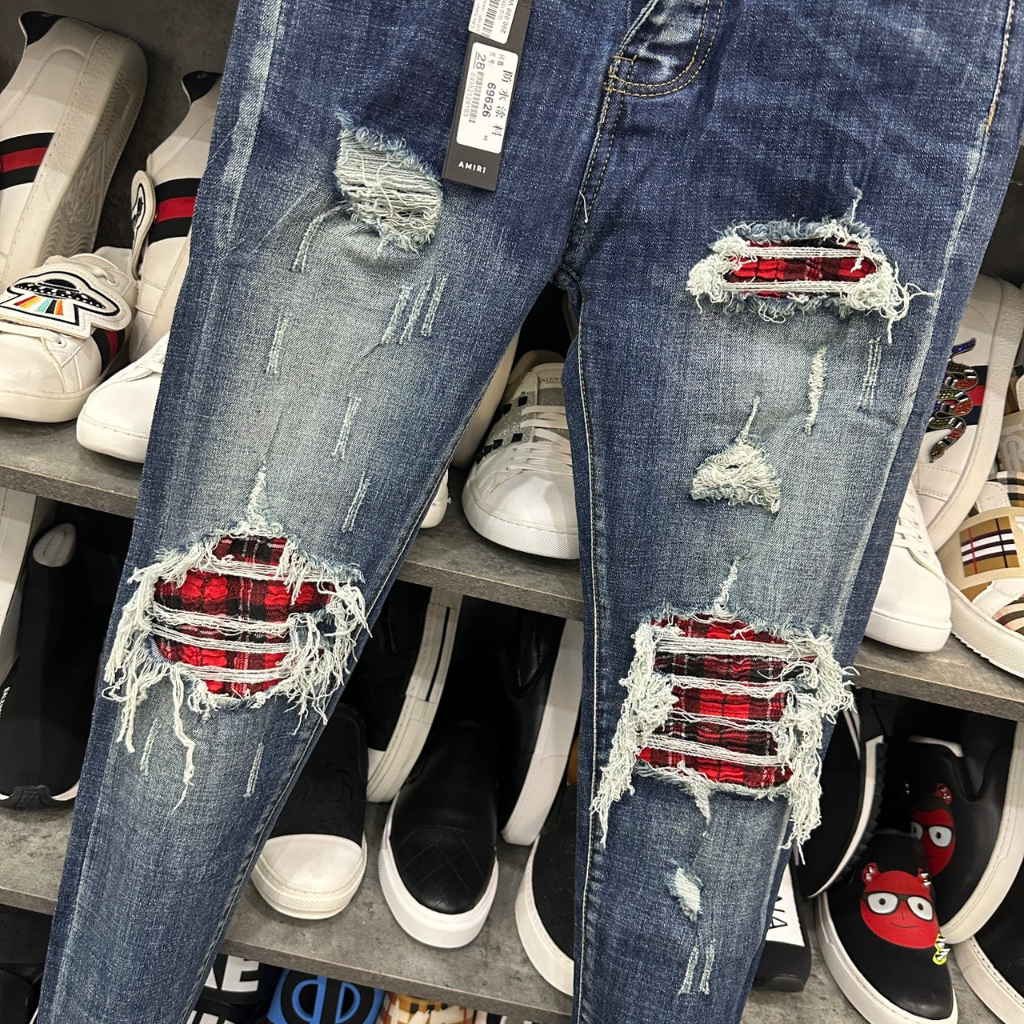 Quần Bò Nam 4 Khuy Like_Auth Xanh Khói Gối Vá Đỏ Quần Jean Nam Amiri Xanh Nhạt Mài Bạc Rách Xước Mẫu Hot | BigBuy360 - bigbuy360.vn