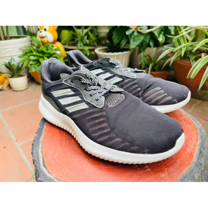 Giày thể thao Nữ hàng 2hand hãng Adidas đi êm chân rất nhẹ size 38