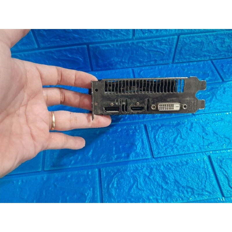 Thanh lí giá rẻ card màn hình rx560 4g ddr5 128bit