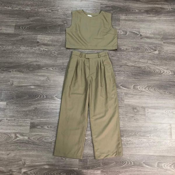 Set áo + quần Hd Paris . Chất vải kaki sớ LINEN TƯNG thoáng mát, ko nhăn.  Mix riêng quần và áo đều đẹp  Size xxs,xs,s