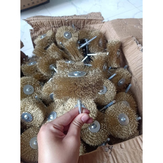 Chổi thép quật gỗ đk 8cm