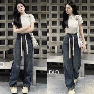 Set áo thun kèm quần jeans ống rộng