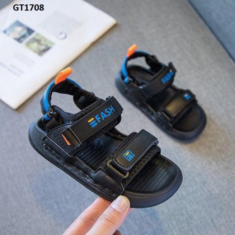 Sandal cho bé