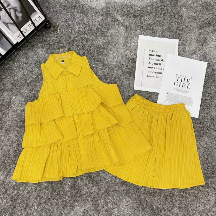 Set Bộ Đũi Gân Áo Sát Nách Cổ Sơ Mi 3 Tầng Bèo Mix Quần Sooc Đùi Freesize Bani