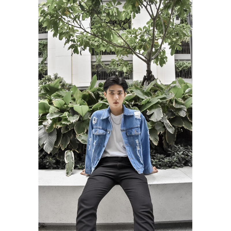 Áo Khoác Jean Rách Unisex nam nữ phong cách ulzzang. Có 6 túi túi trong cao cấp