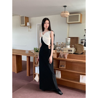 đầm dài lệch vai phối màu bất đối xứng