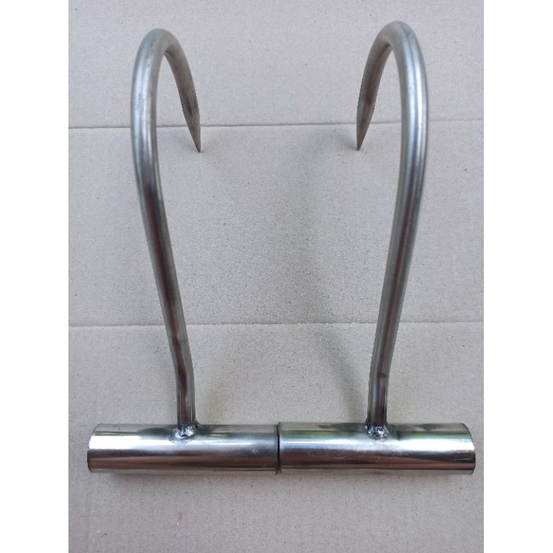 Cây móc nước đá inox  dài 25 cm cán inox