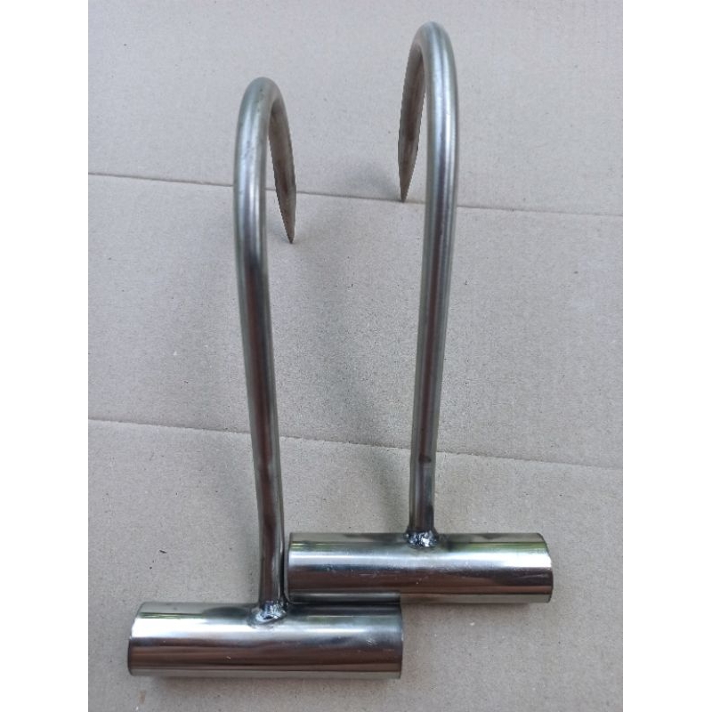 Cây móc nước đá inox  dài 25 cm cán inox