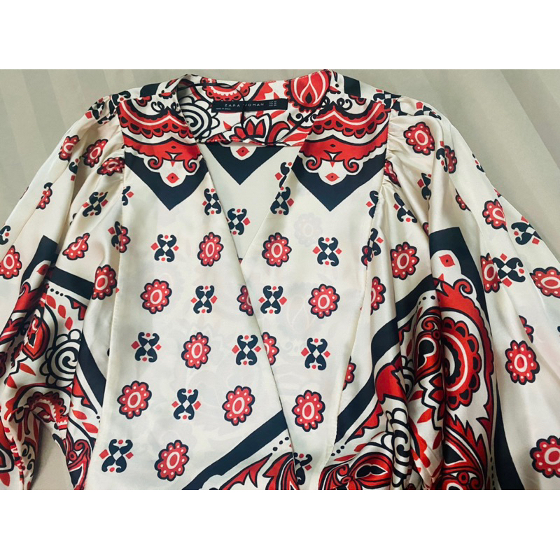 Đầm lụa zara đắp chéo