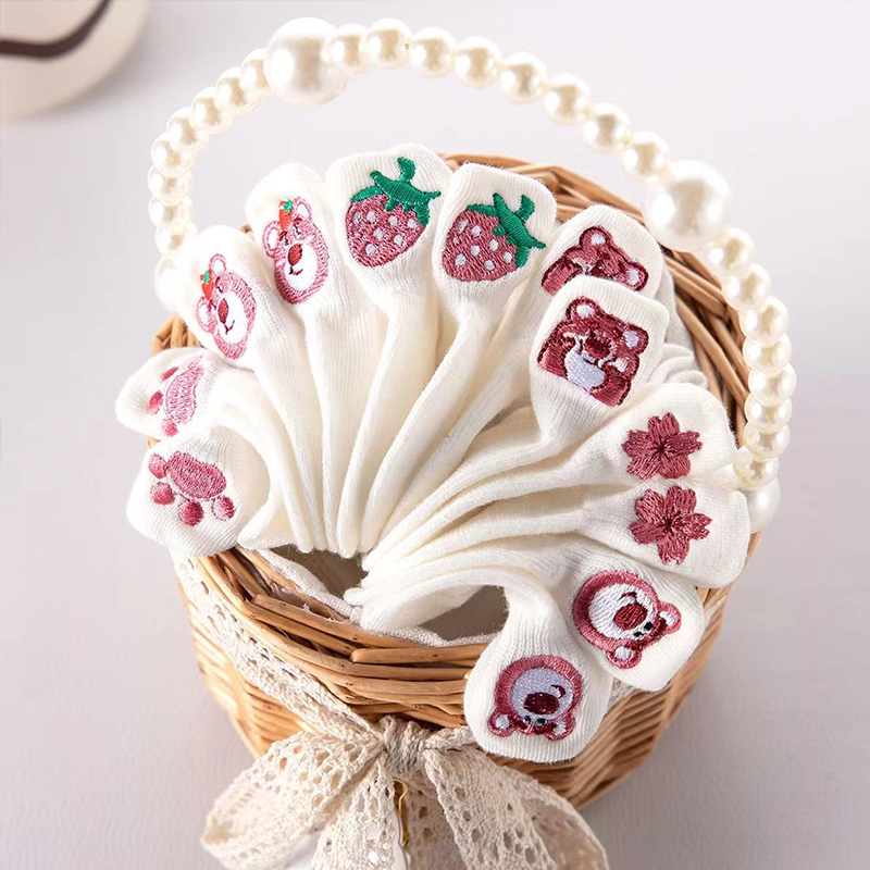 miumiuaTất nữ cổ cao họa tiết gấu đáng yêu phong cách Hàn Quốc nhiều mẫu