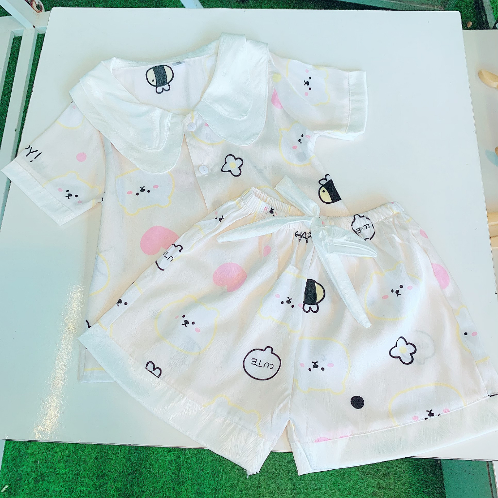 Bộ quần áo bé gái kiểu pijama vải lụa xước 15kg đến 25kg