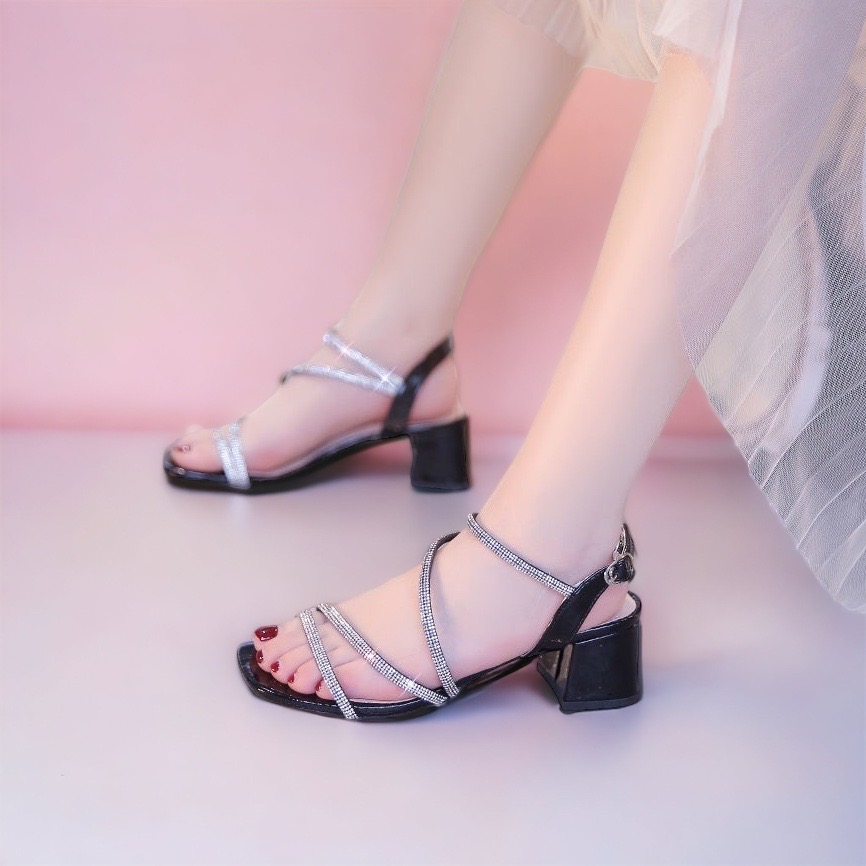 Giày cao gót quai dây chéo đá 5cm - V27